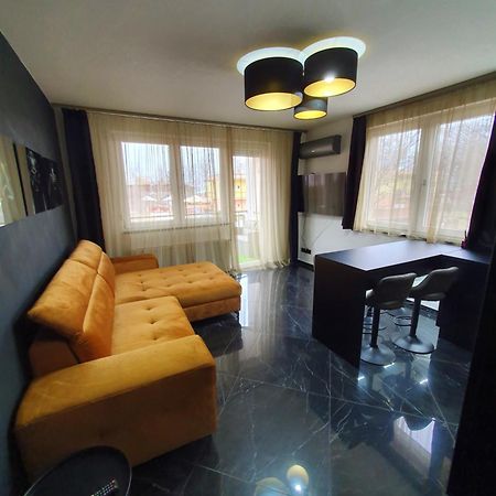 Black Brothers Wellness Apartments Siófok Esterno foto